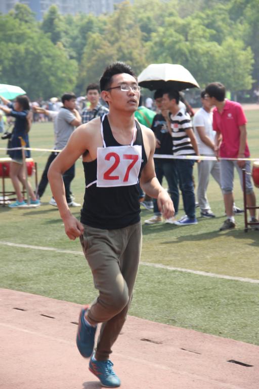 奔跑的身影